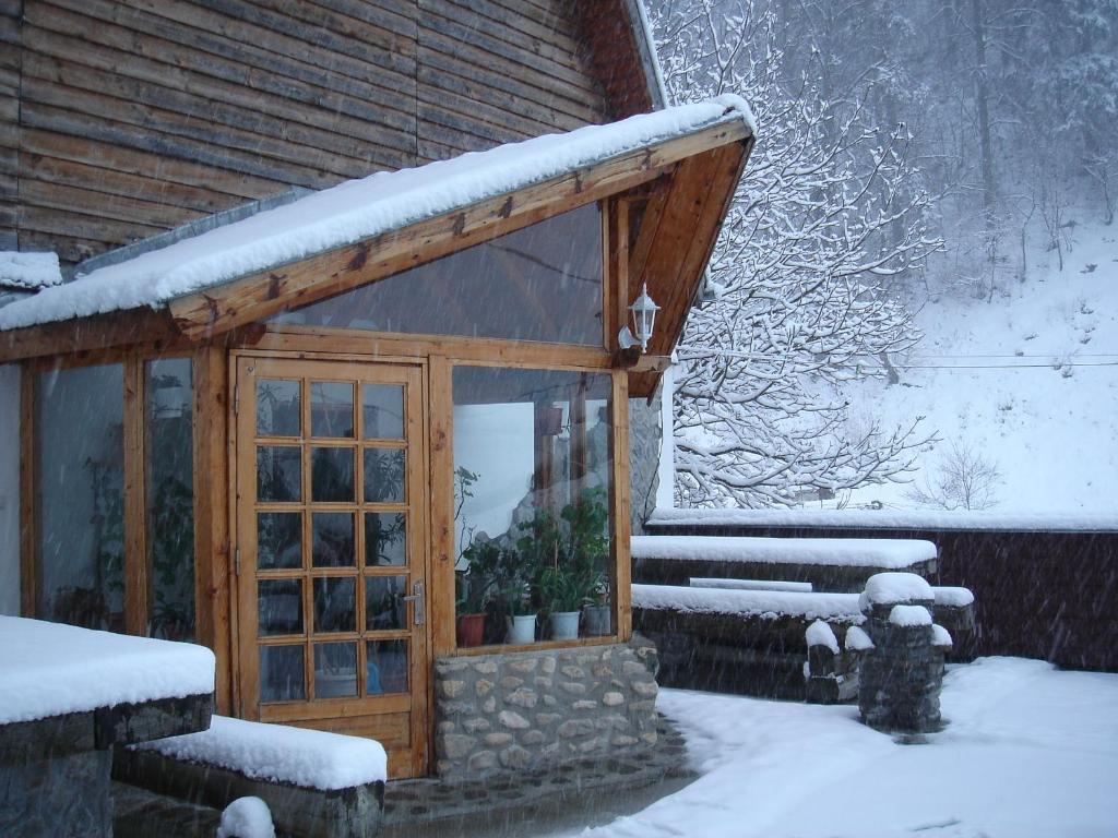 Rem'S Pension Hotel Rîşnov Kültér fotó